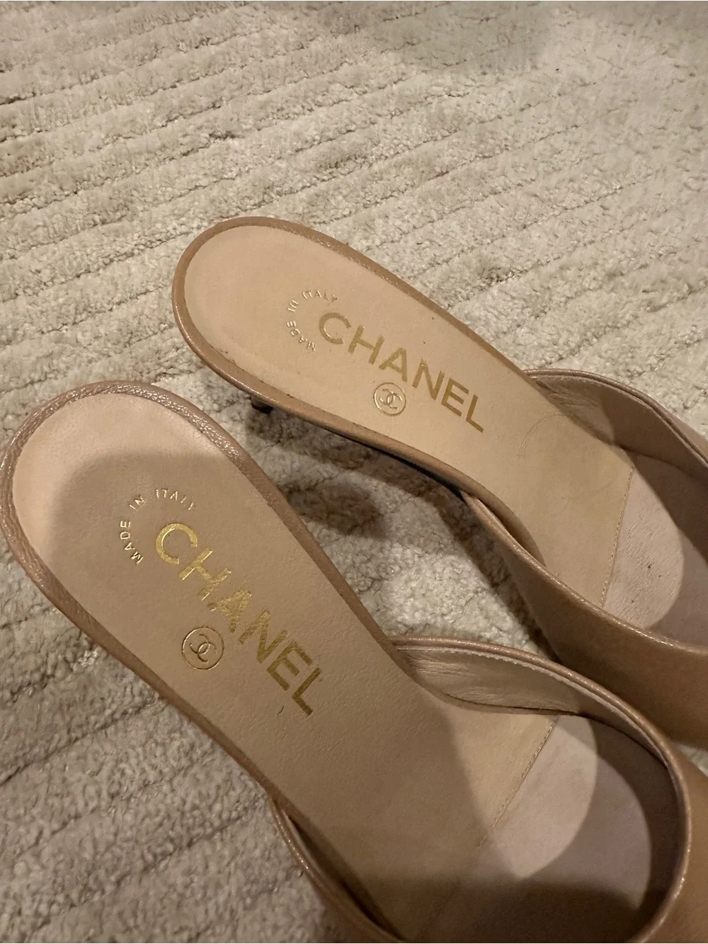 CHANEL Beige and Black Pointed Toe Leather Mules